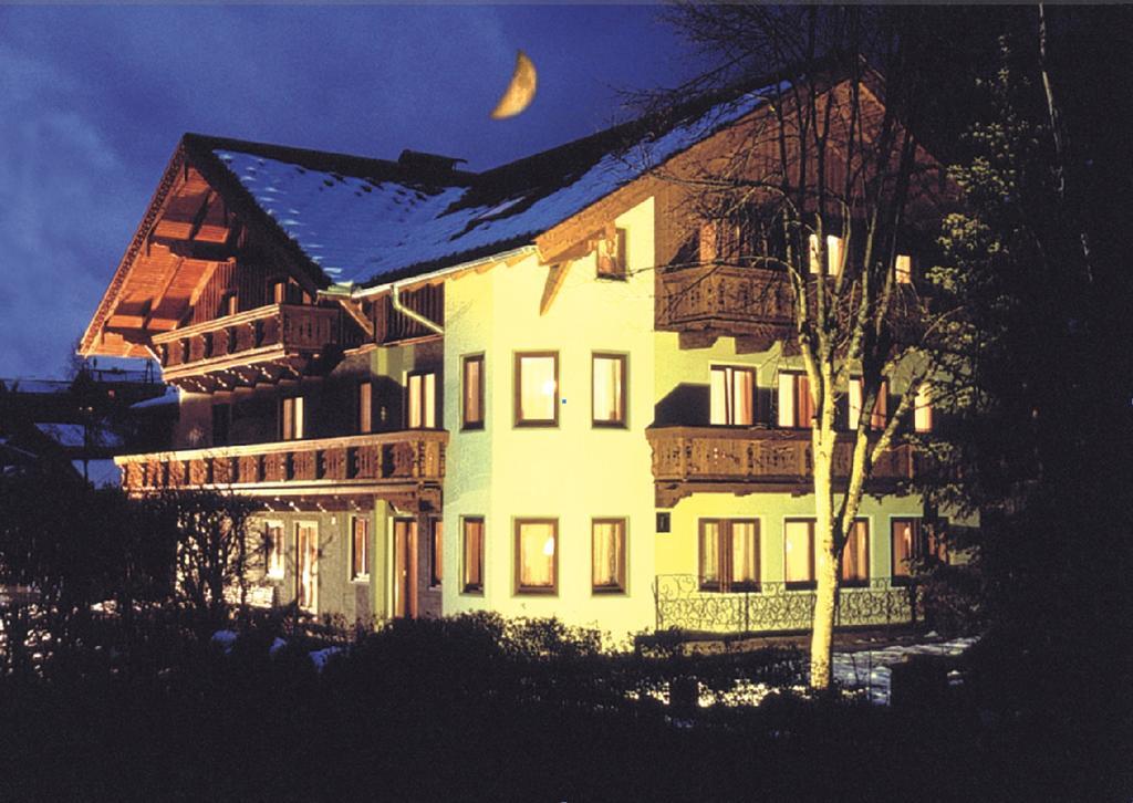 Sportpension Bergblick Hotel Wagrain Exterior photo